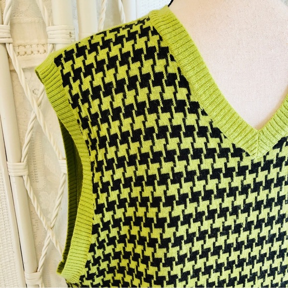FINK Sweater Vest Houndstooth Lime Green Vintage Y2K 90 URBAN OUTFITTERS size XL - Picture 2 of 15